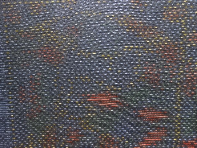 アンティーク　色紙に花更紗模様織り出し本場泥大島紬着物